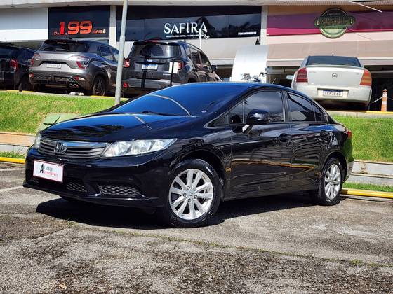 HONDA CIVIC 1.8 LXS 16V FLEX 4P AUTOMÁTICO